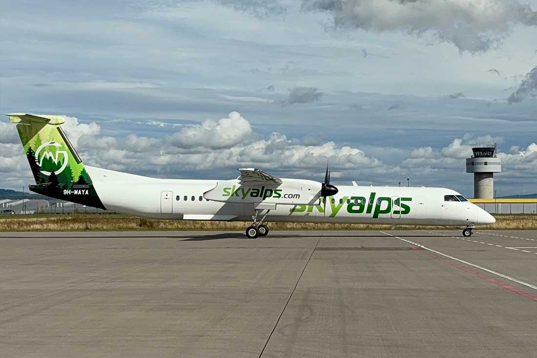 Vom Flughafen Kassel fliegen sie bequem mit einer Dash 8-Q400 nach Bozen in Südtirol