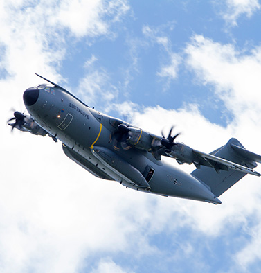 Eine Maschine der Luftwaffe im Flug.