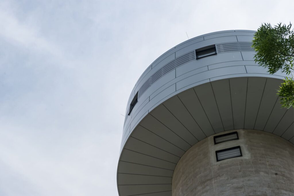 Tower von unten