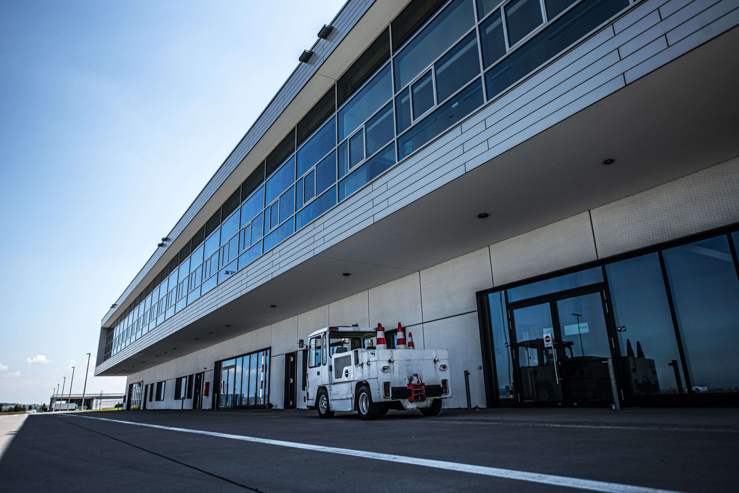Terminal von der Luftseite