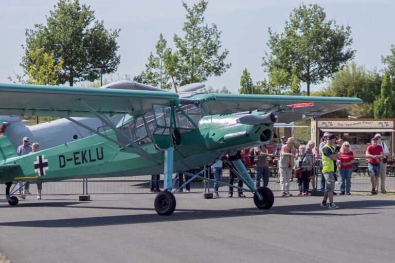Oldtimer Fly-in am Kassel Airport