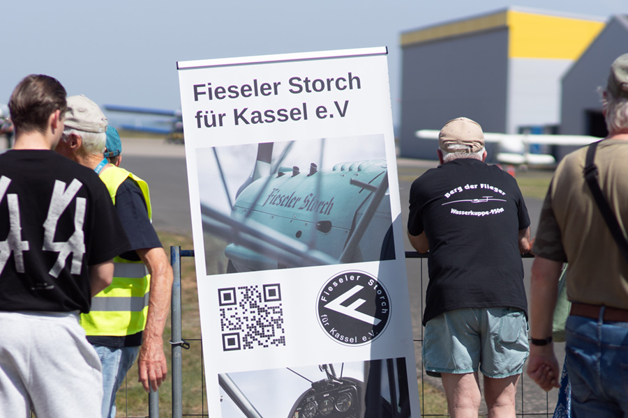 Fieseler Storch Fly-In, Personen und Rollup