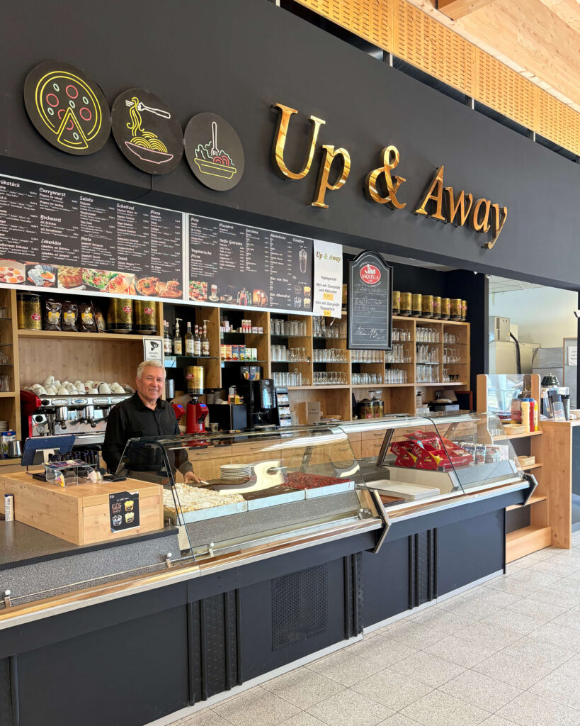 Up & Away im Kassel Airport Terminal